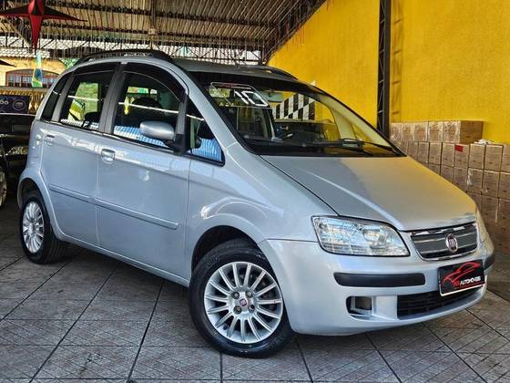 FIAT IDEA 1.4 MPI ELX 8V FLEX 4P MANUAL FIAT IDEA 1.4 MPI ELX 8V FLEX 4P MANUAL